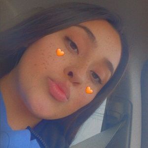 Meet your Posher, Kendra